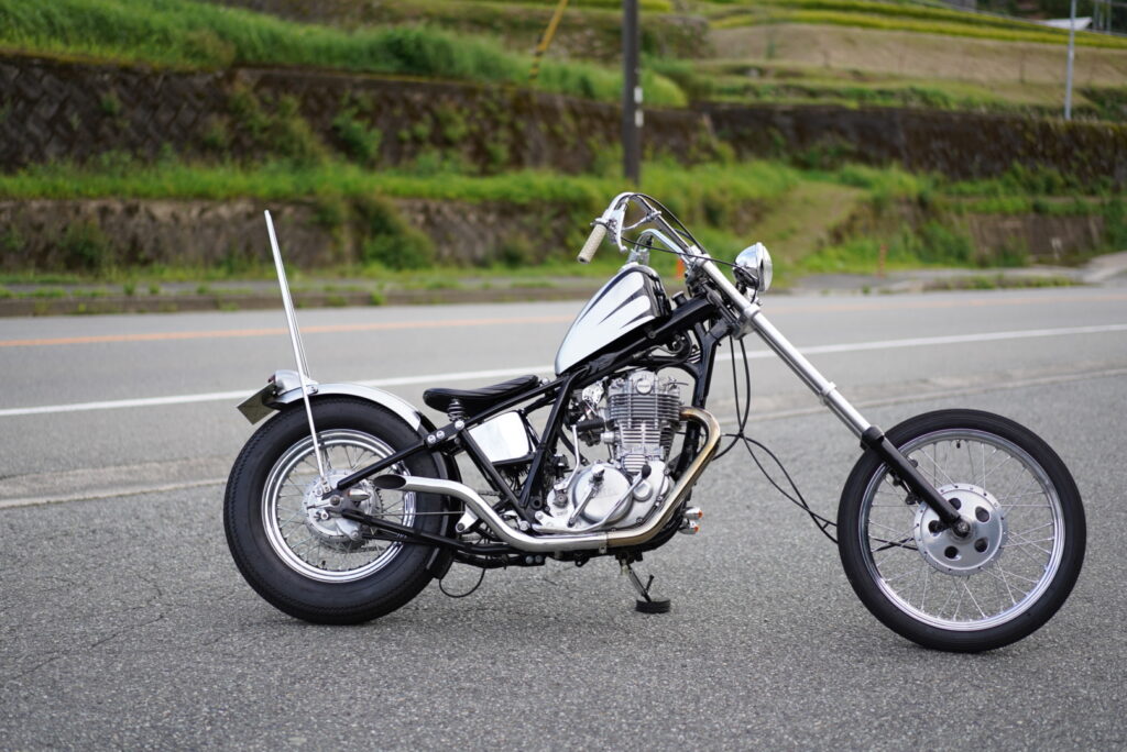 トラストモーターサイクル SR400