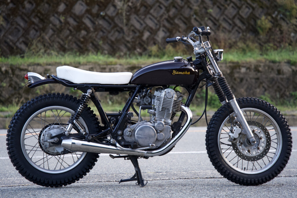 SR400トラッカー