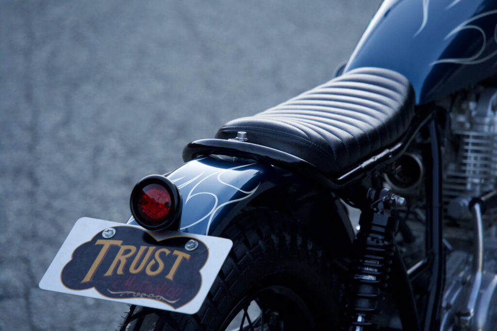 SR400トラッカーカスタム