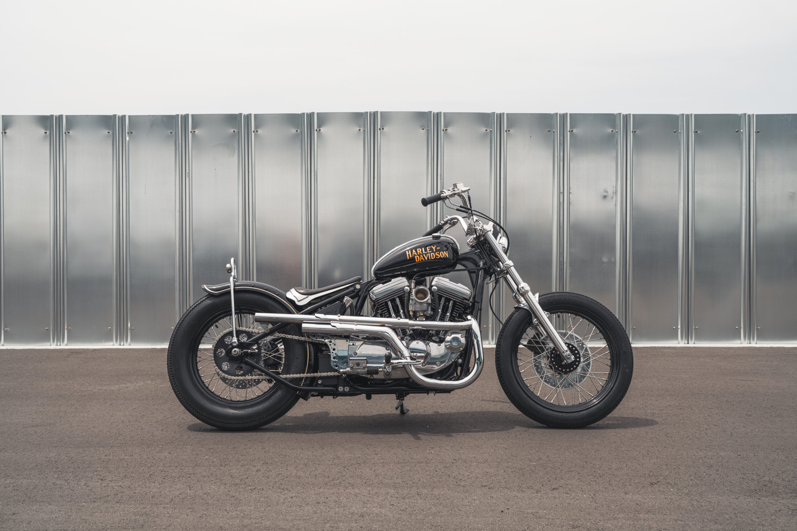 XLH883_No.6 - TRUST MOTORCYCLE