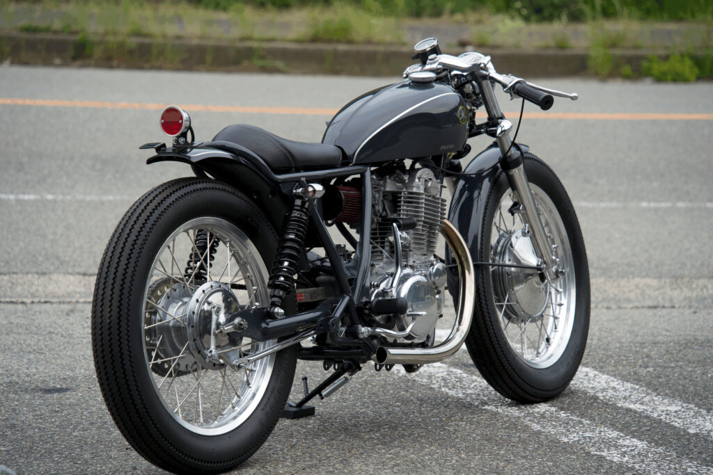 SR400カフェレーサー