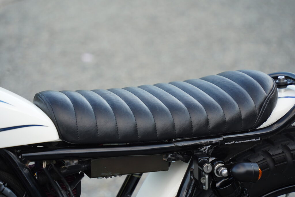 SR400トラッカーカスタム