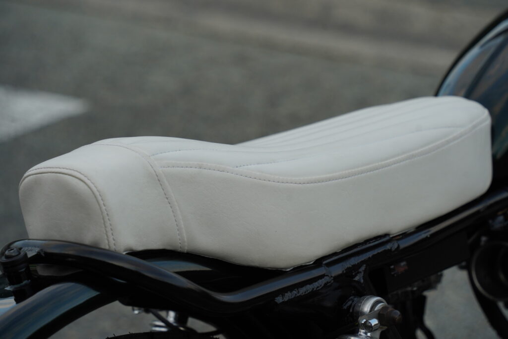 SR400トラッカーカスタム