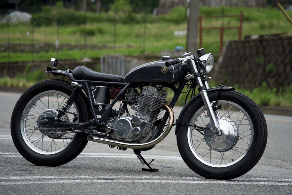 SR400カフェレーサー
